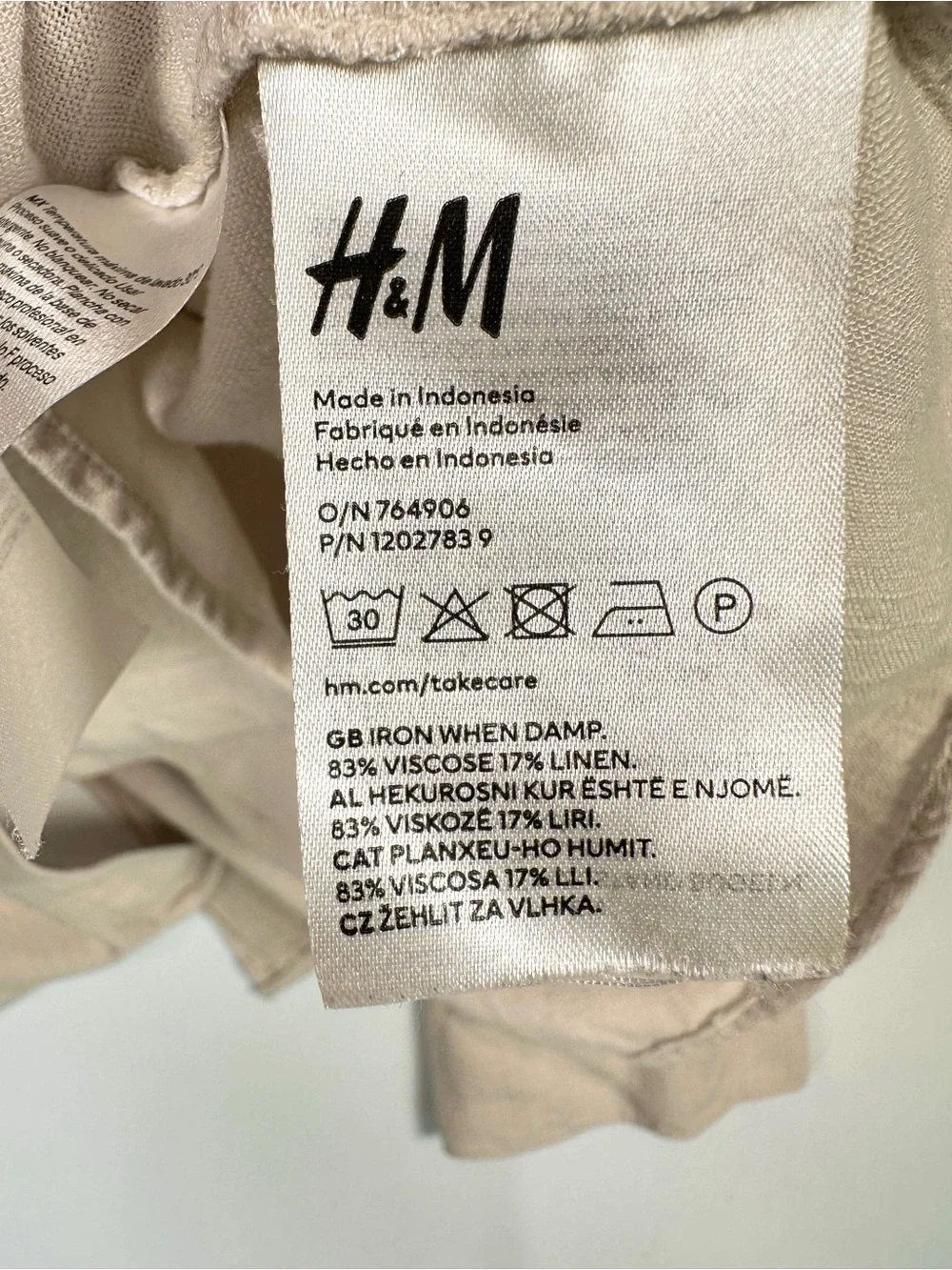 Title H&M Divided Linen Blend Button Up Shirt Beige Oversized Pocket Blouse Size - Picture 4 of 6